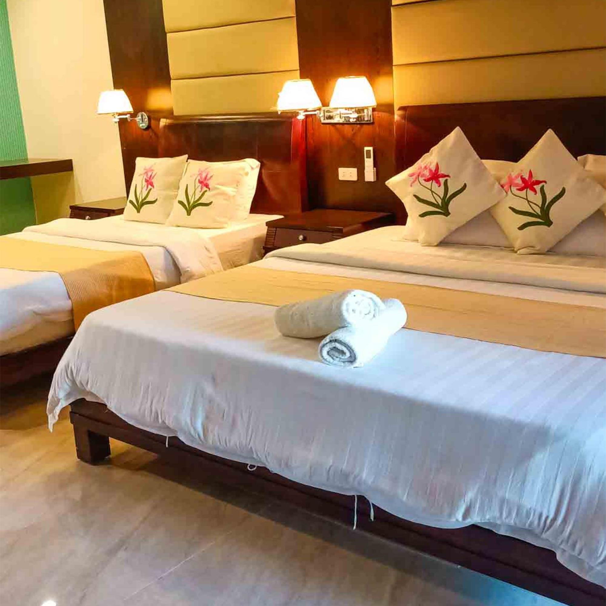 Lukay Las Brisas Balabag  Ngoại thất bức ảnh