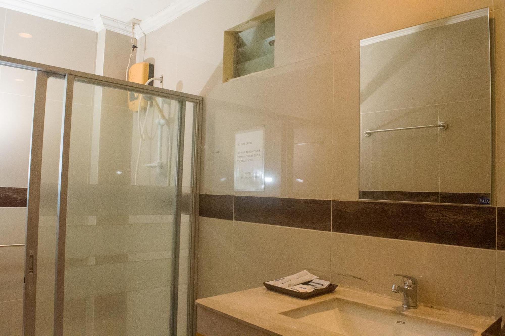 Lukay Las Brisas Balabag  Ngoại thất bức ảnh