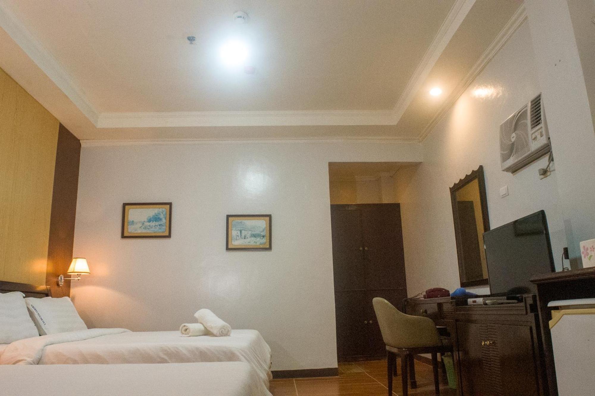 Lukay Las Brisas Balabag  Ngoại thất bức ảnh