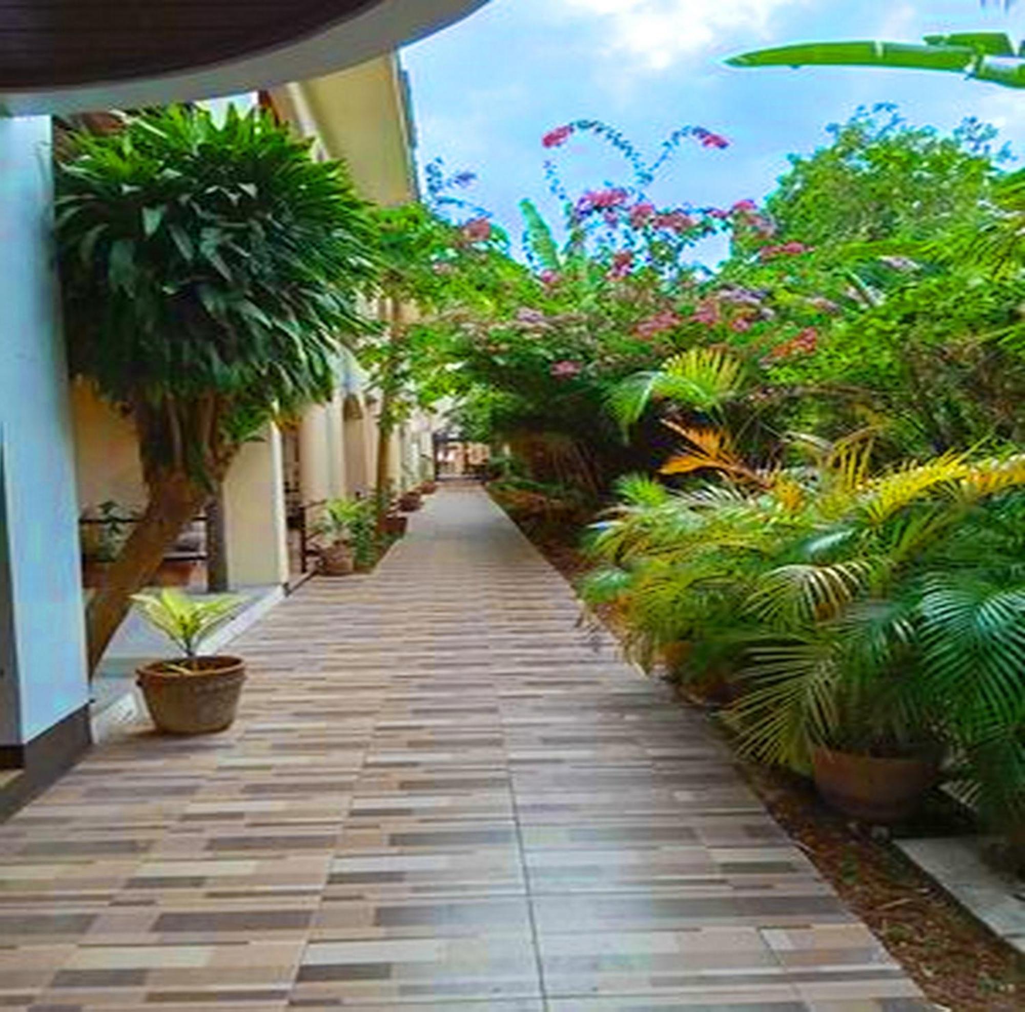 Lukay Las Brisas Balabag  Ngoại thất bức ảnh