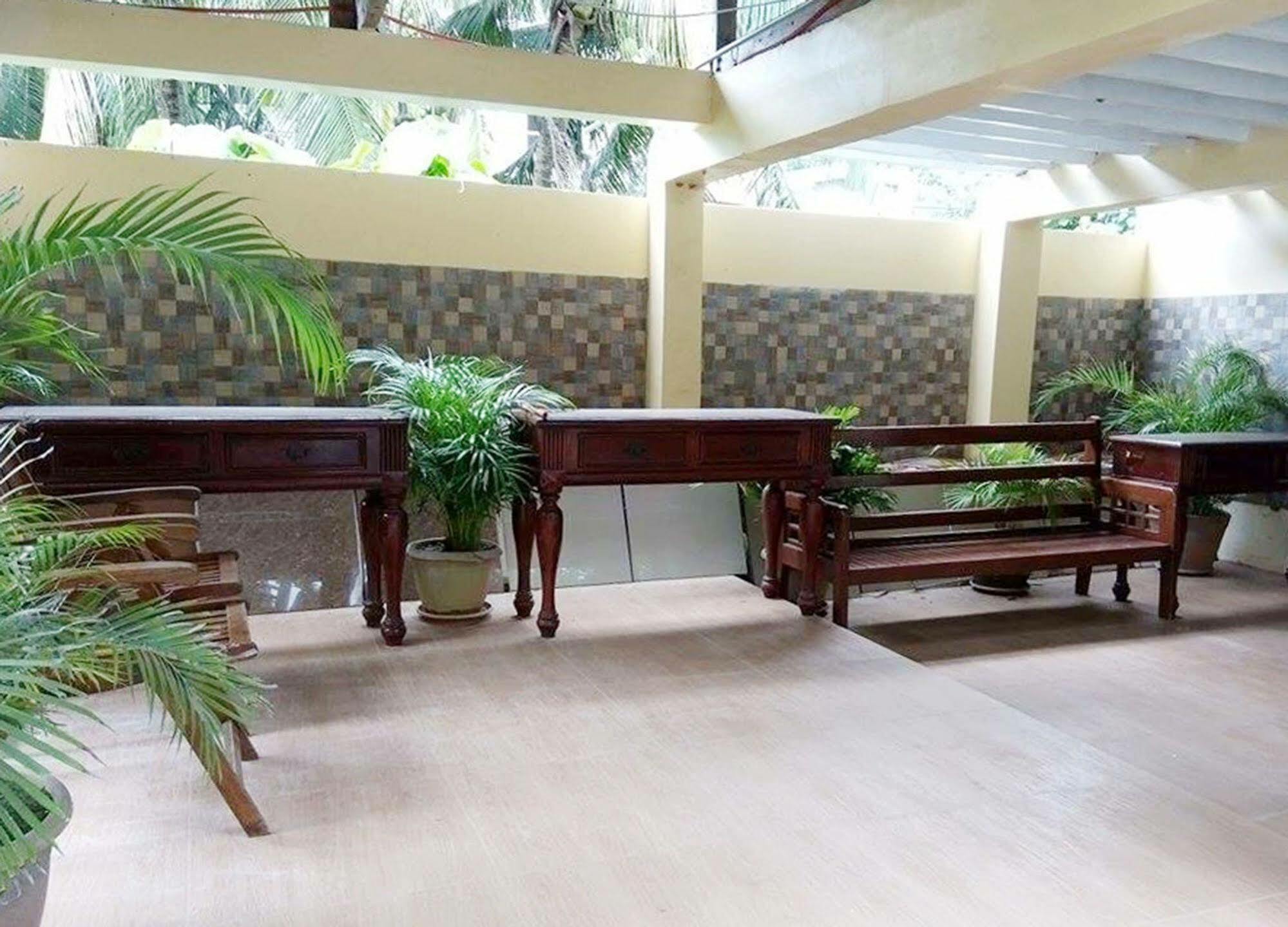 Lukay Las Brisas Balabag  Ngoại thất bức ảnh