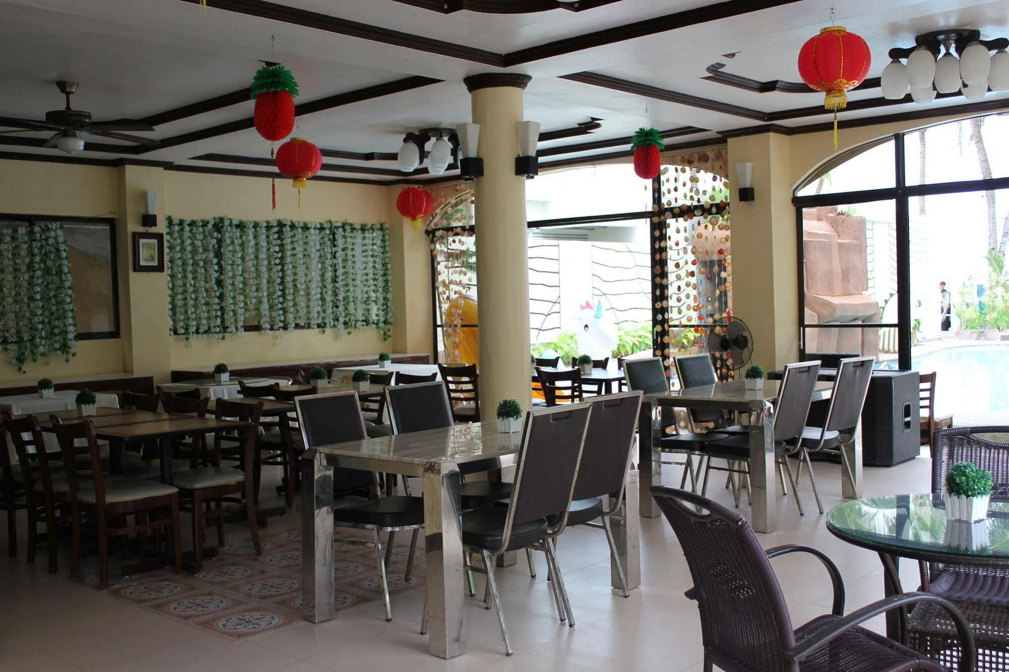 Lukay Las Brisas Balabag  Ngoại thất bức ảnh
